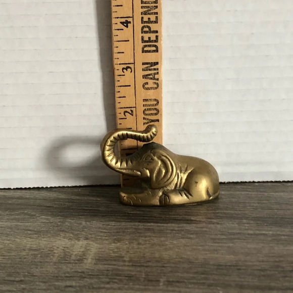 Vtg Small Brass Elephant - Picture 7 of 7